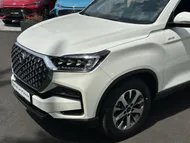 SsangYong Rexton secondary image 3