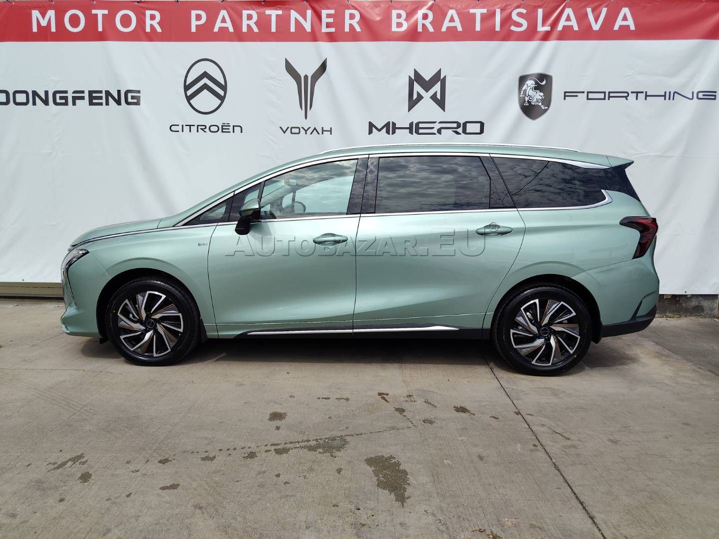 Dongfeng Forthing U-TOUR HEV ďalší obrázok 3